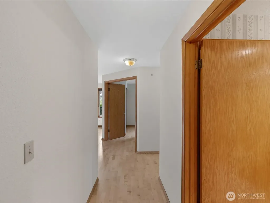 603 7th Avenue N Edmonds WA 98020