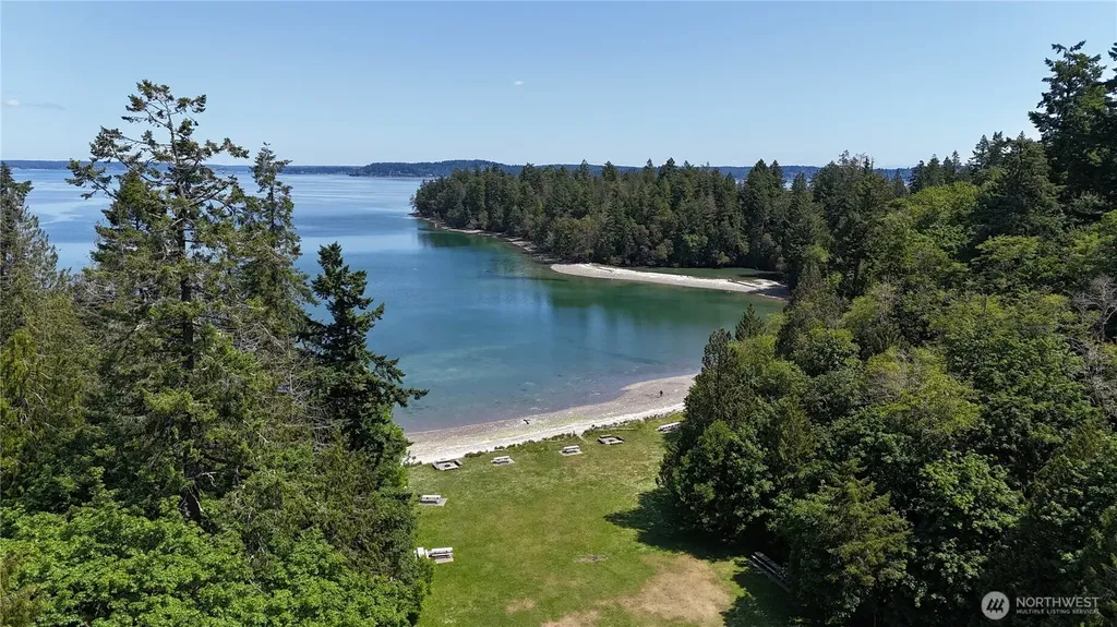 19789 Erickson Road SW Longbranch WA 98351
