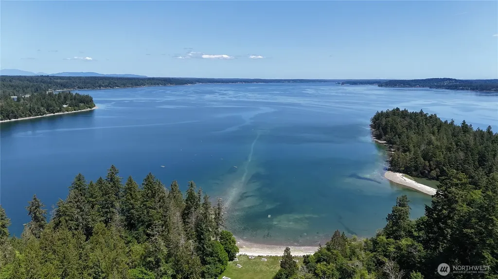 19789 Erickson Road SW Longbranch WA 98351
