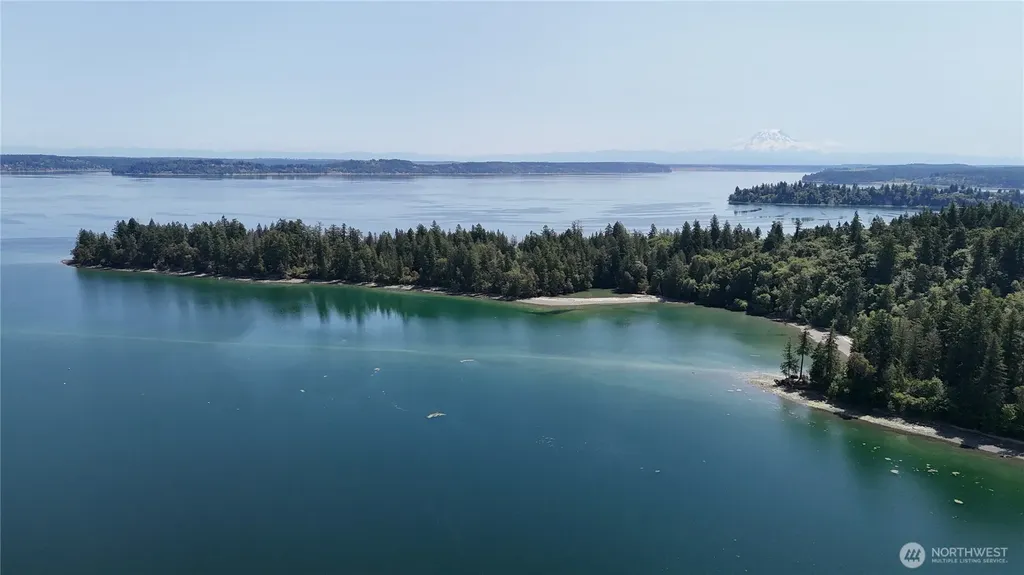 19789 Erickson Road SW Longbranch WA 98351