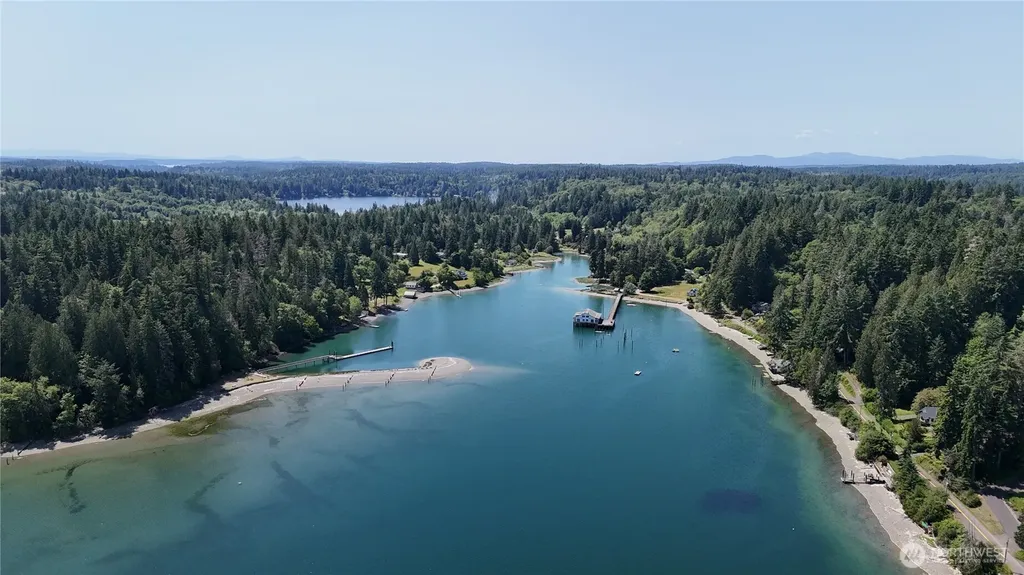 19789 Erickson Road SW Longbranch WA 98351