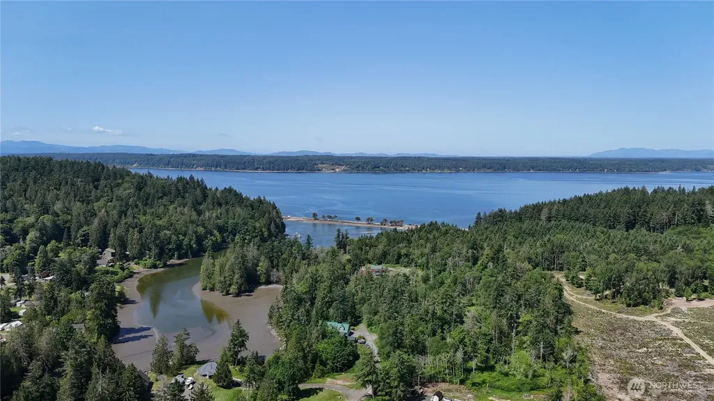 19789 Erickson Road SW Longbranch WA 98351