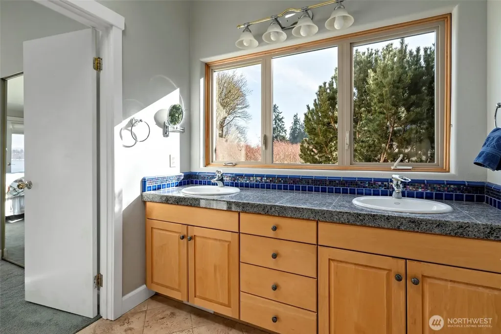 5477 Wilkinson Road Langley WA 98260