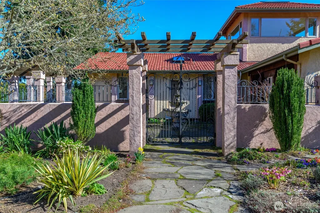 5477 Wilkinson Road Langley WA 98260