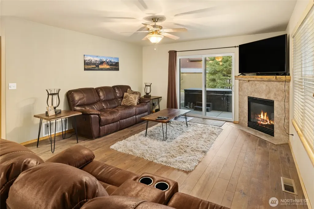 750 Evergreen Valley Loop Road Ronald WA 98940
