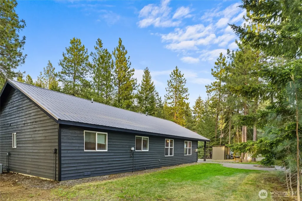750 Evergreen Valley Loop Road Ronald WA 98940
