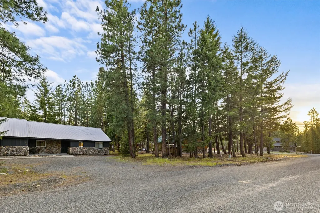 750 Evergreen Valley Loop Road Ronald WA 98940