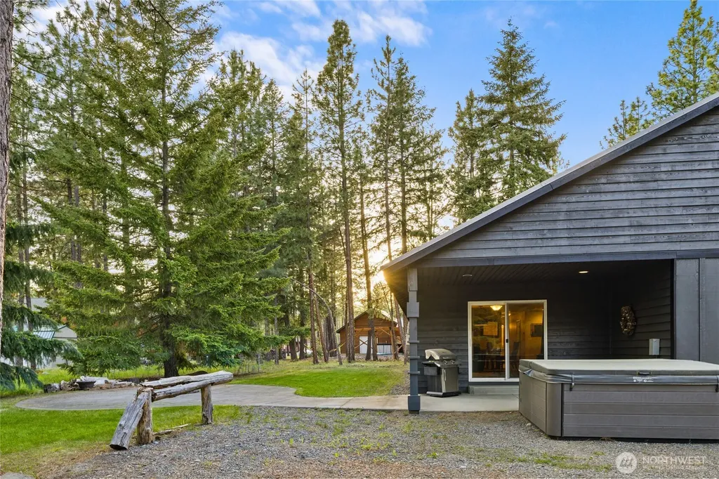 750 Evergreen Valley Loop Road Ronald WA 98940