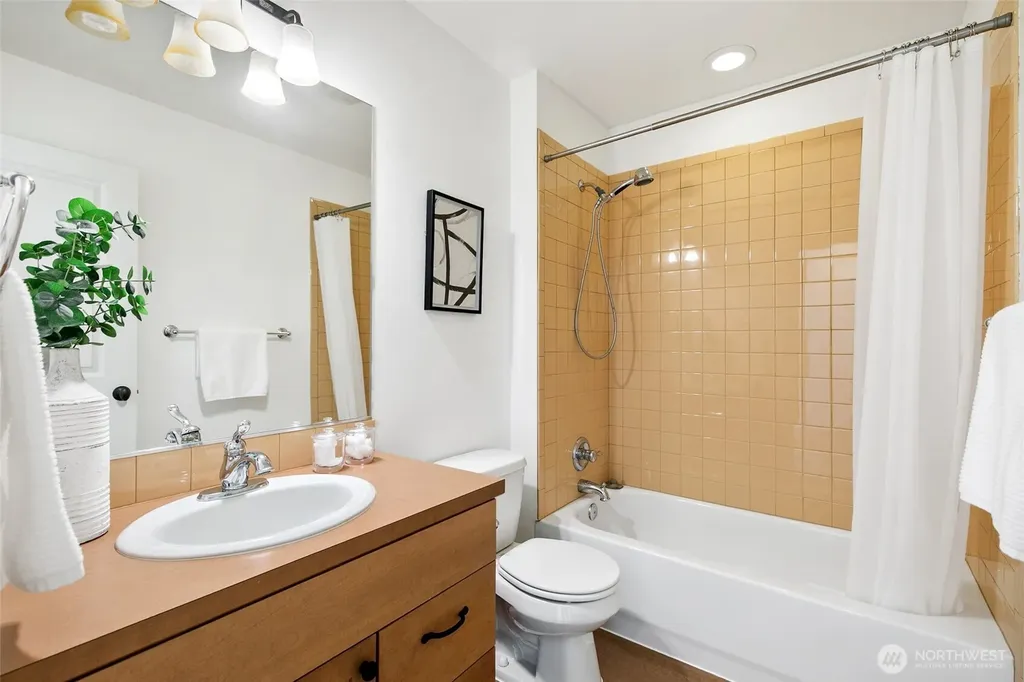 3131 SW Raymond Street Seattle WA 98126