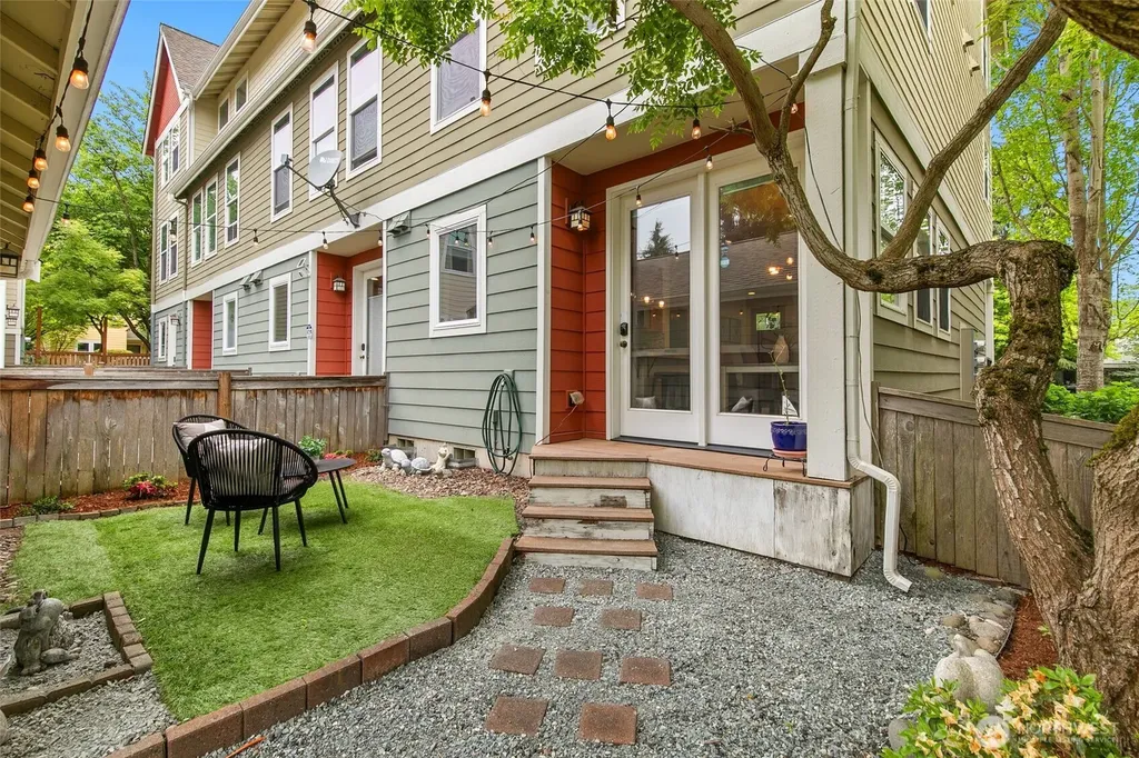 3131 SW Raymond Street Seattle WA 98126