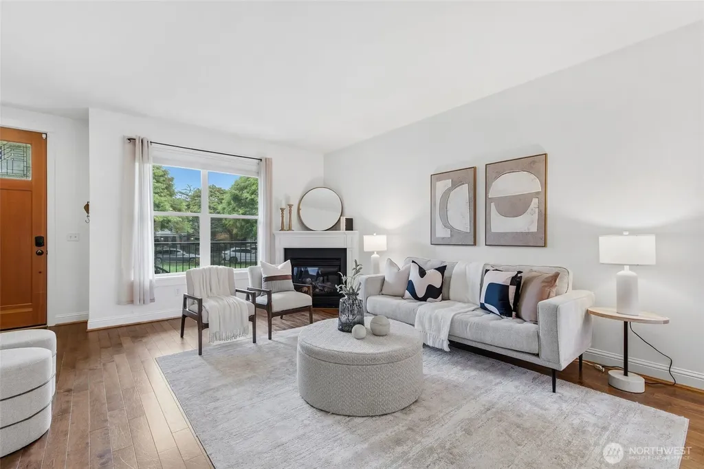 3131 SW Raymond Street Seattle WA 98126