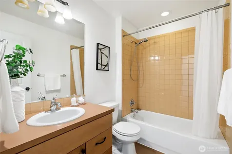 3131 SW Raymond Street Seattle WA 98126