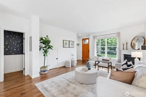 3131 SW Raymond Street Seattle WA 98126