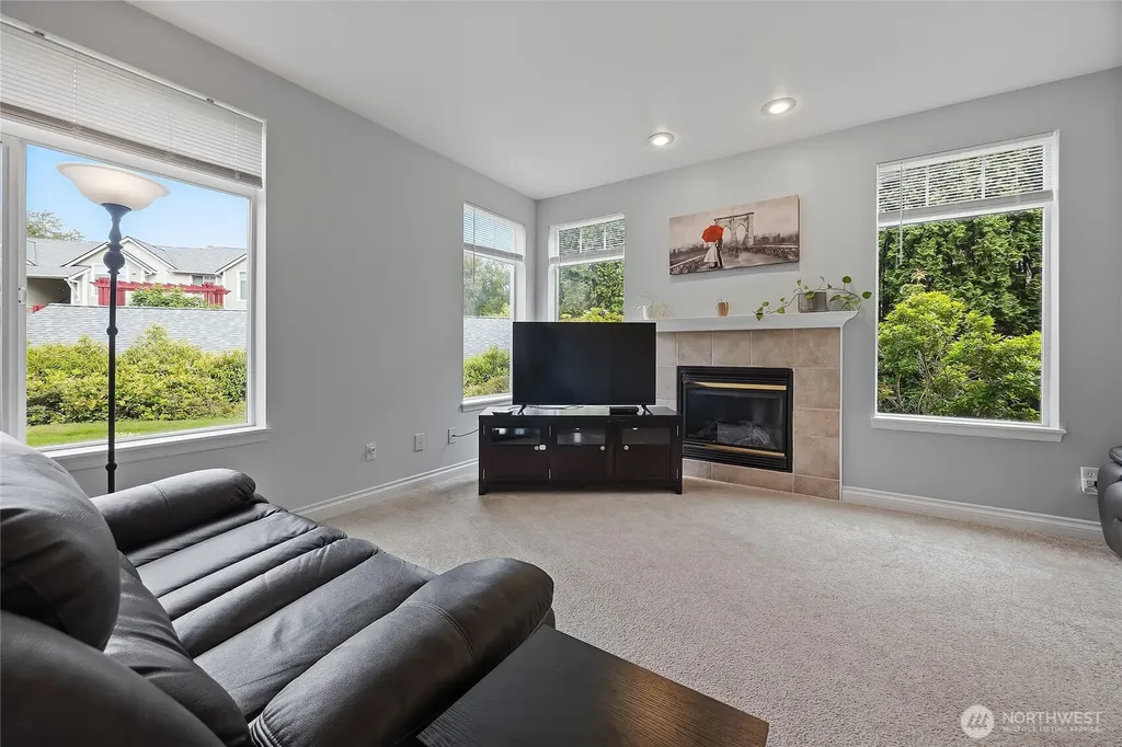 13000 Admiralty Way Everett WA 98204