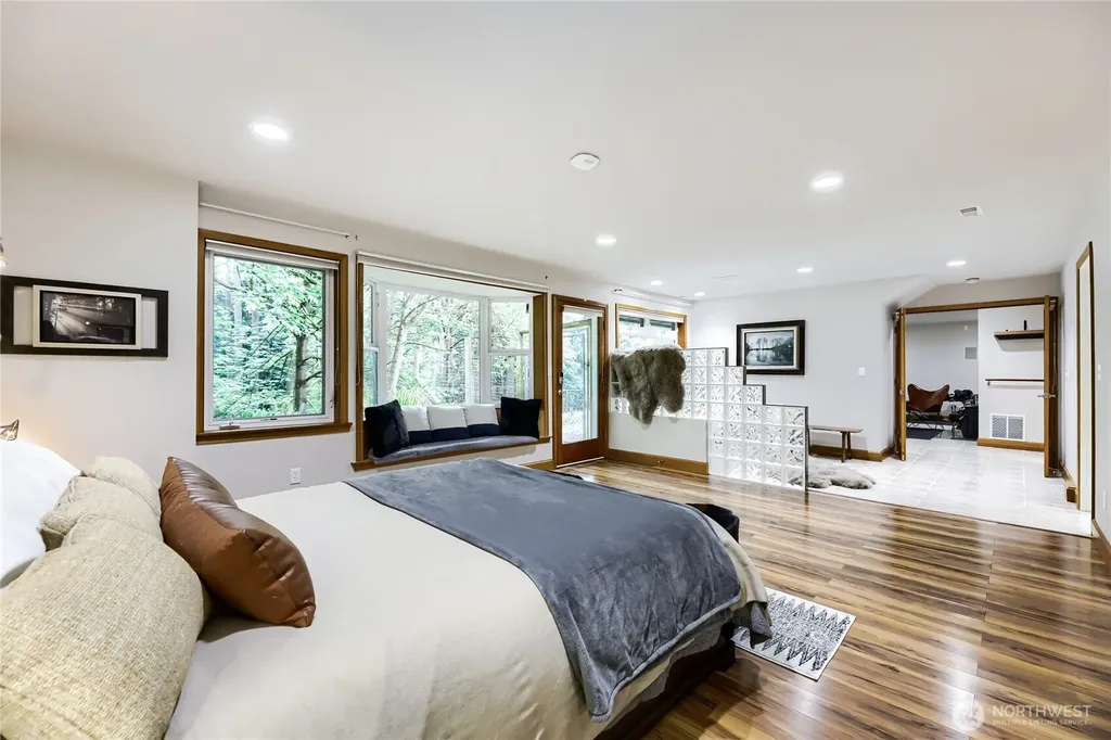 18314 320th Avenue NE Duvall WA 98019