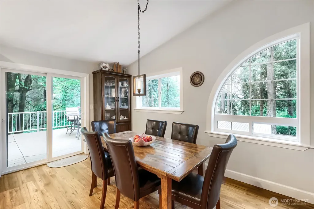 18314 320th Avenue NE Duvall WA 98019