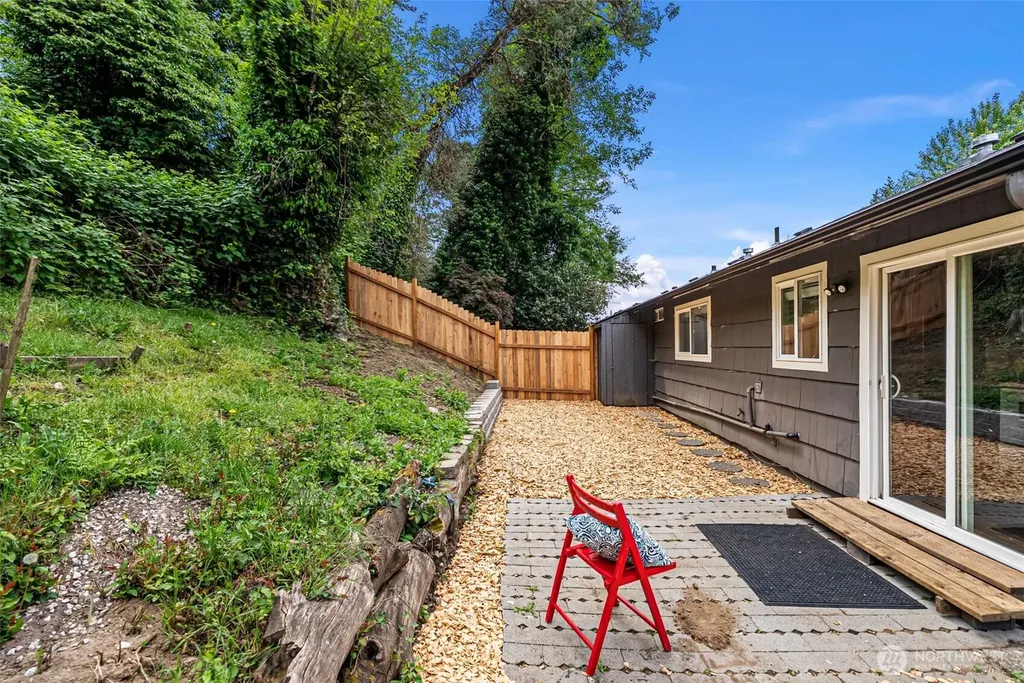 3226 Halverson Avenue Bremerton WA 98310