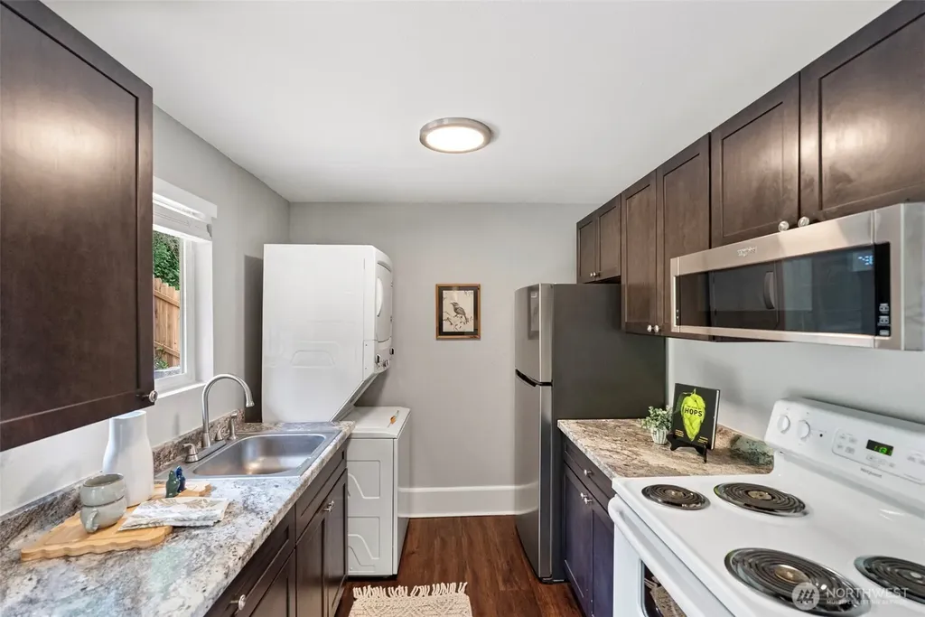 3226 Halverson Avenue Bremerton WA 98310
