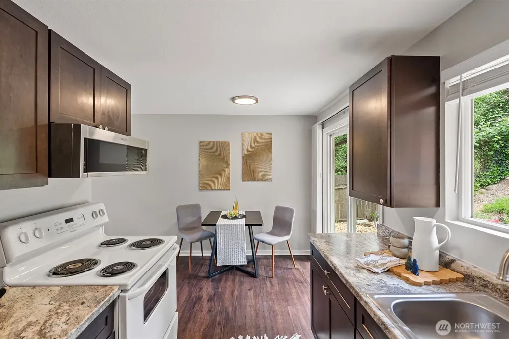 3226 Halverson Avenue Bremerton WA 98310