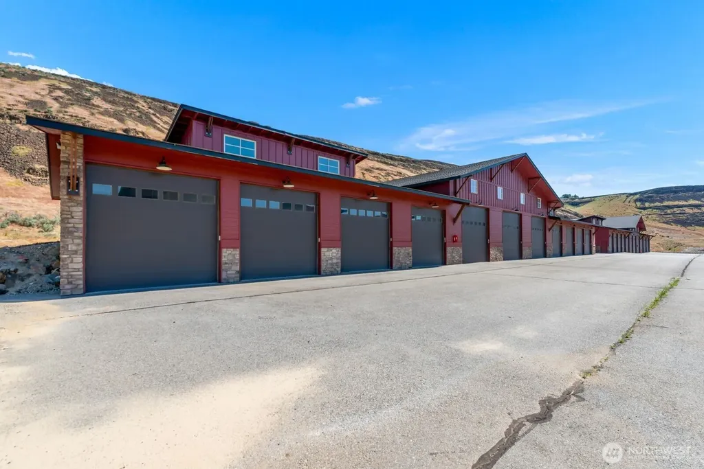 9532 NW Ridgeview Drive Quincy WA 98848