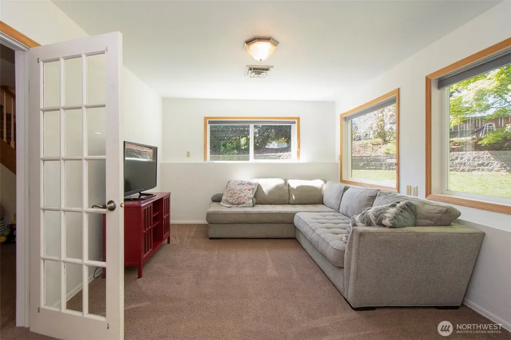 3509 S Old Mill Road Port Angeles WA 98362