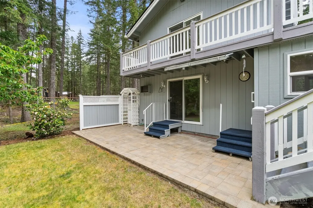 261 N Olympic Way Hoodsport WA 98548