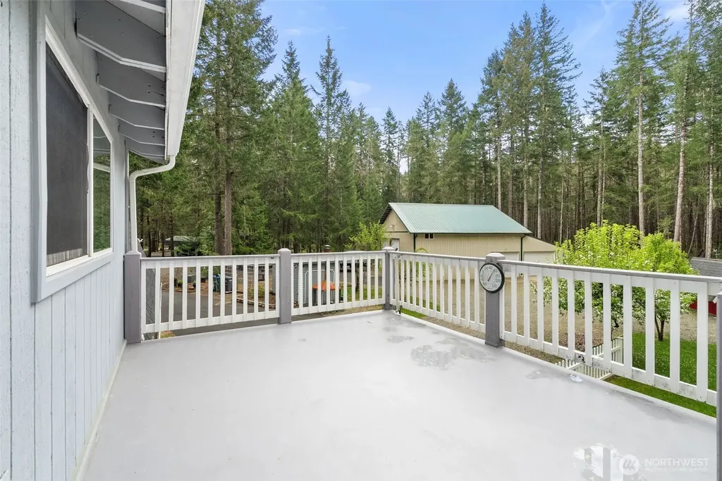 261 N Olympic Way Hoodsport WA 98548