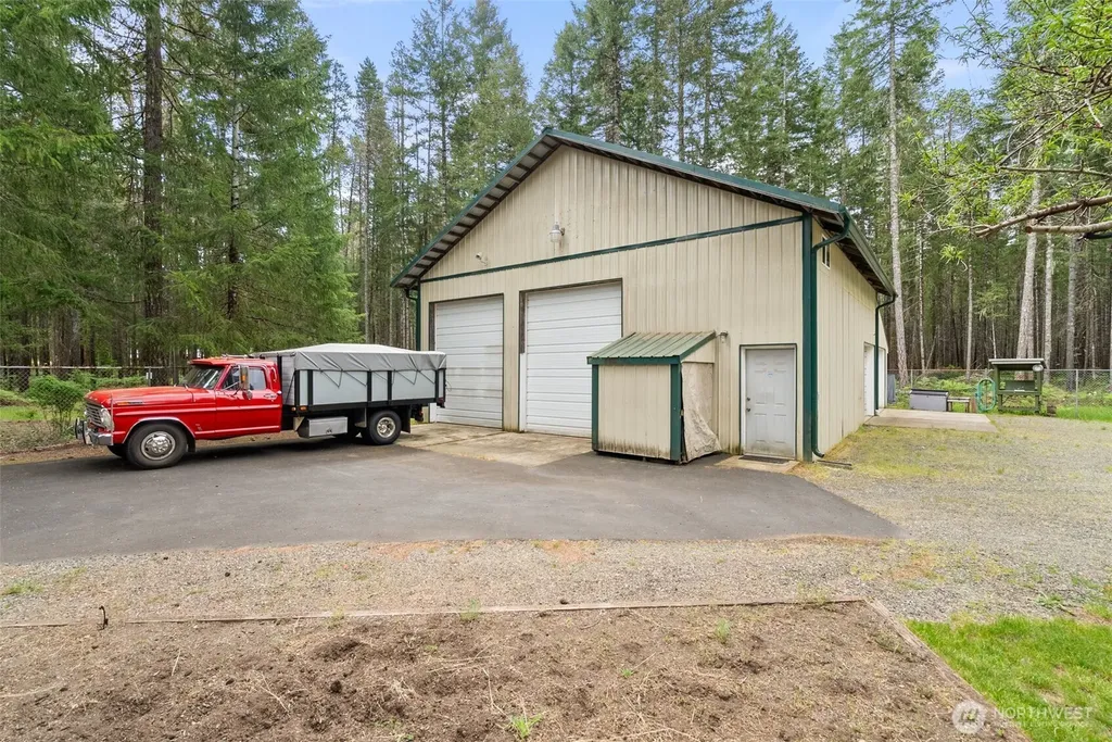 261 N Olympic Way Hoodsport WA 98548