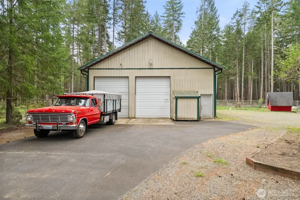 261 N Olympic Way Hoodsport WA 98548
