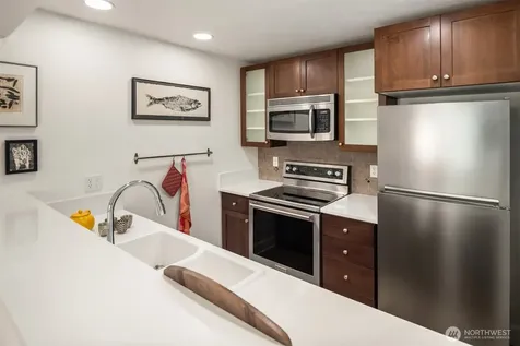 300 N 130th Street Seattle WA 98133