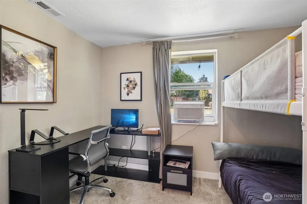 9810 NE 3rd Street Vancouver WA 98664