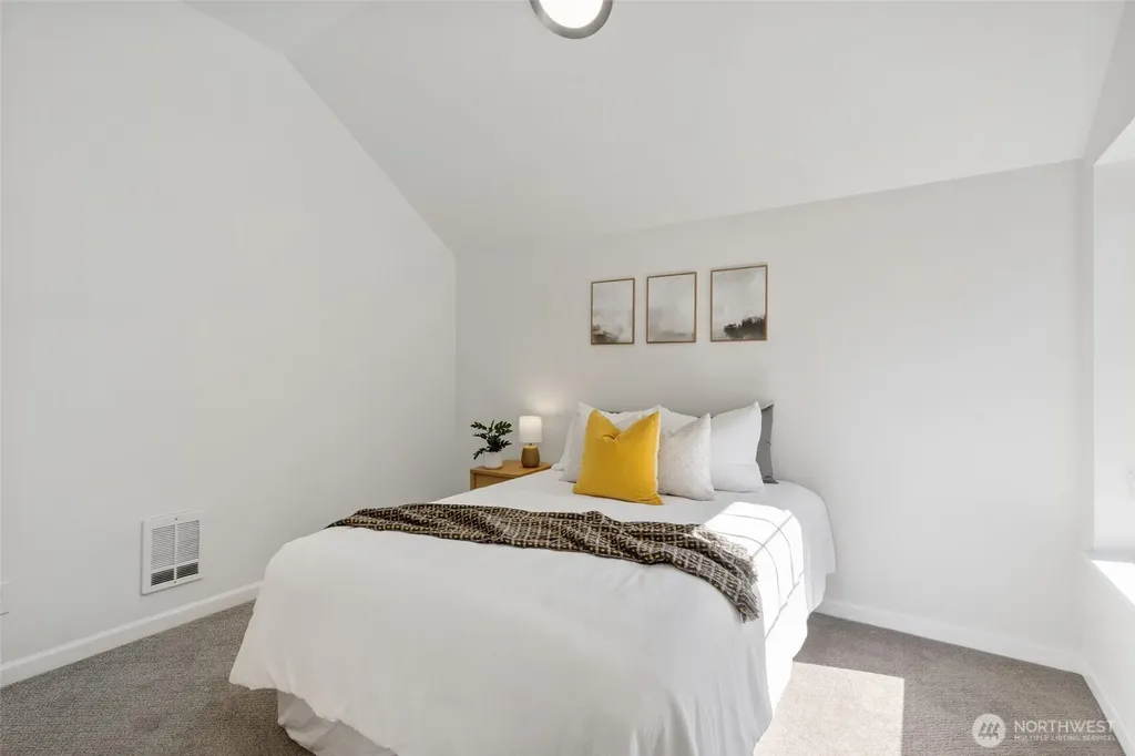 8509 Interlake Avenue N Seattle WA 98103
