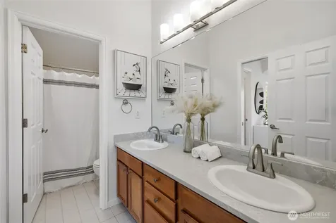 8509 Interlake Avenue N Seattle WA 98103