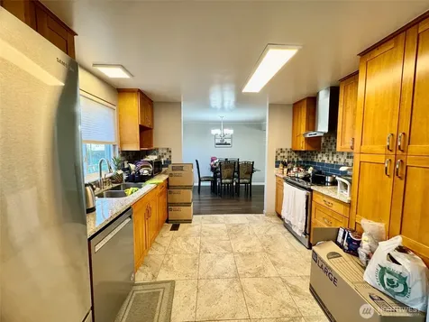 7711 40th Avenue Ct E Tacoma WA 98443