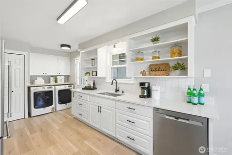 2222 Oklahoma Avenue Everett WA 98201