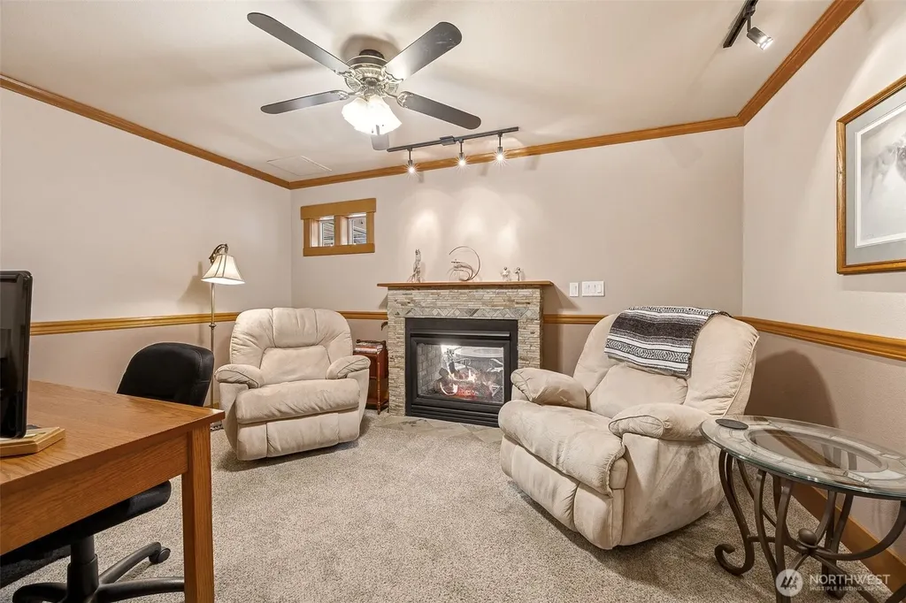 13811 68th Avenue Ct E Puyallup WA 98373