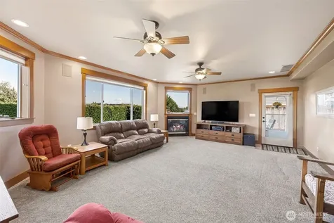 13811 68th Avenue Ct E Puyallup WA 98373