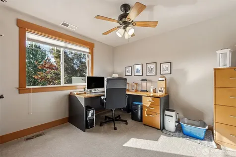 13811 68th Avenue Ct E Puyallup WA 98373