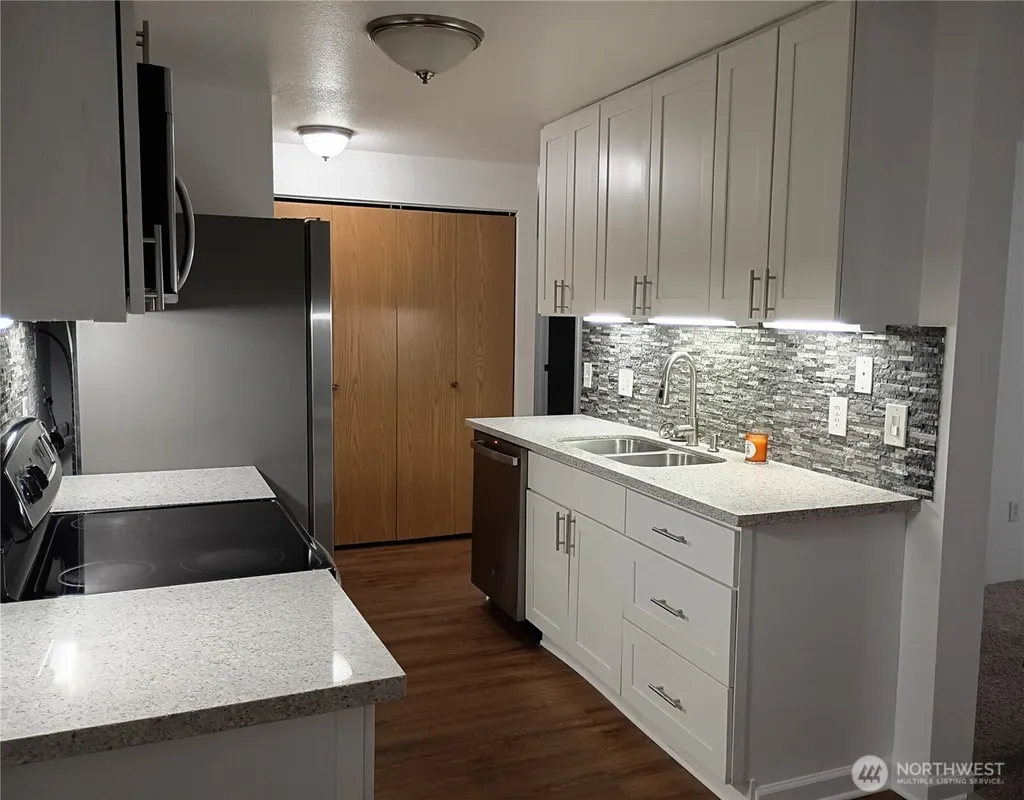 10501 8th Avenue NE Seattle WA 98125