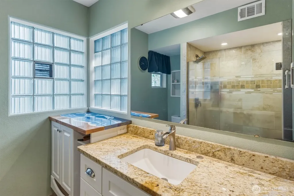 201 Carroll Road Kelso WA 98626