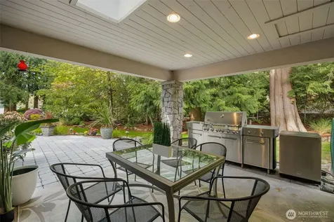 3718 S 334th Street Federal Way WA 98001