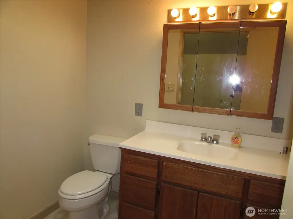6728 Totem Beach Loop Road Tulalip WA 98271