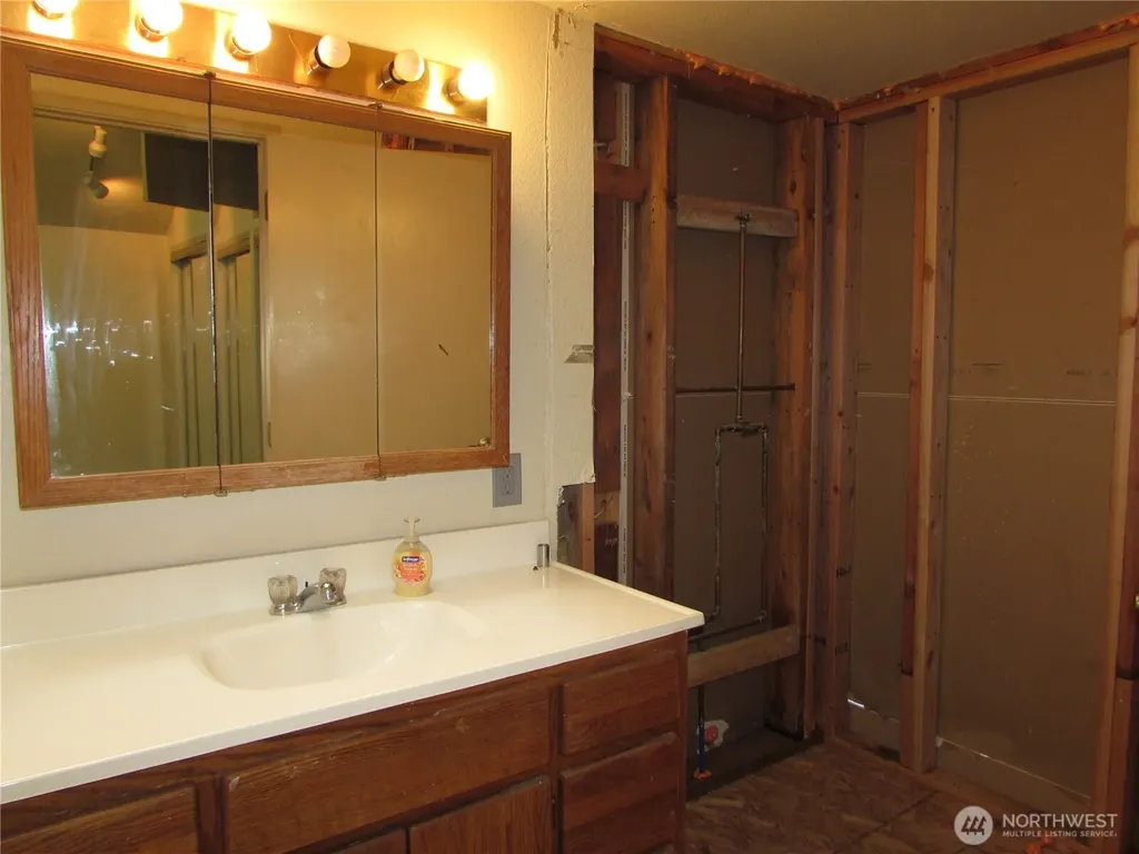 6728 Totem Beach Loop Road Tulalip WA 98271