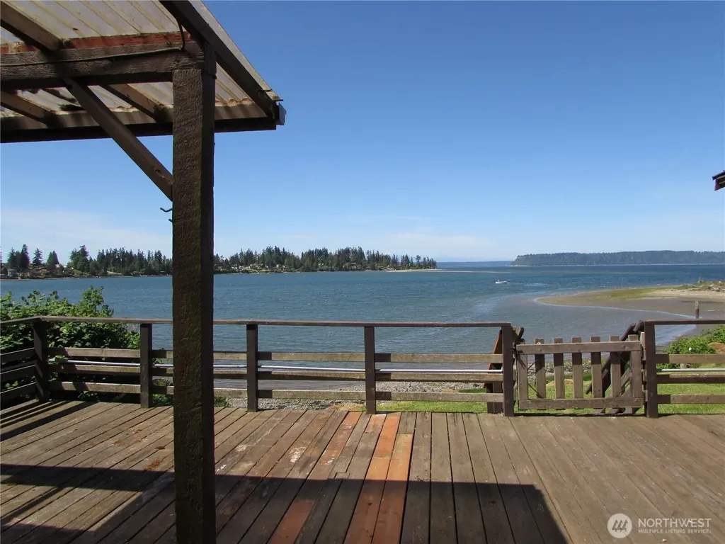 6728 Totem Beach Loop Road Tulalip WA 98271