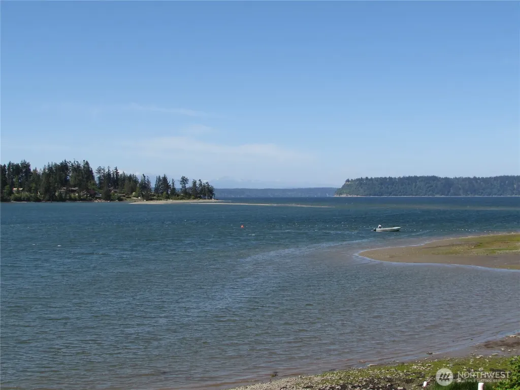 6728 Totem Beach Loop Road Tulalip WA 98271