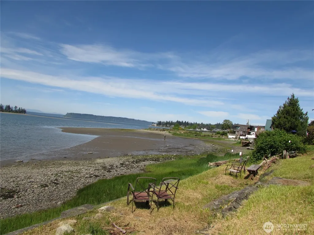 6728 Totem Beach Loop Road Tulalip WA 98271