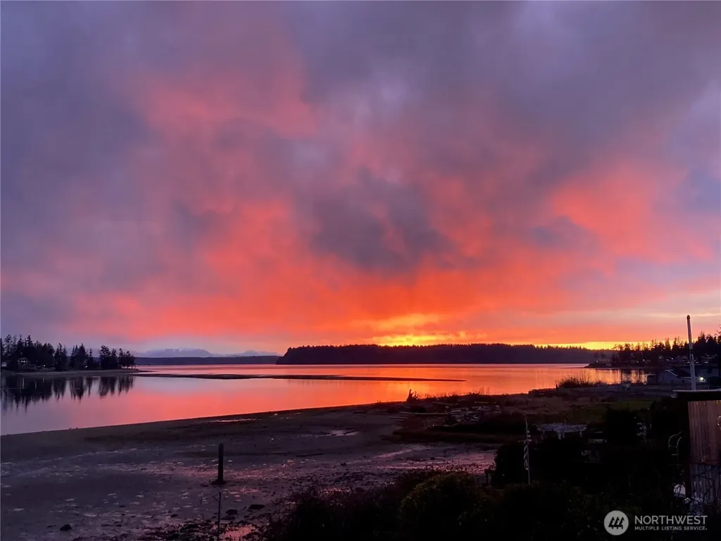 6728 Totem Beach Loop Road Tulalip WA 98271