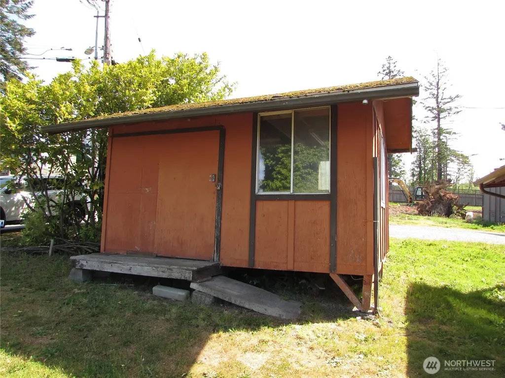 6728 Totem Beach Loop Road Tulalip WA 98271