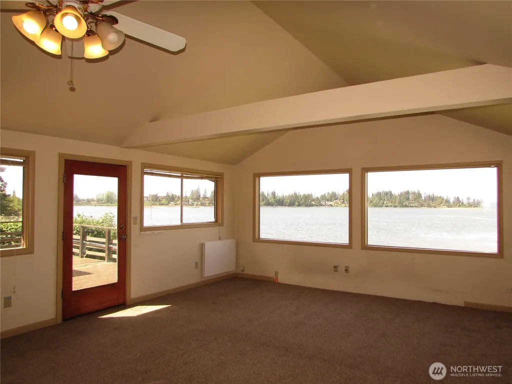 6728 Totem Beach Loop Road Tulalip WA 98271