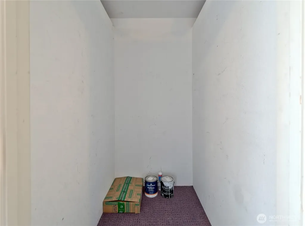 18523 68th Avenue NE Kenmore WA 98028